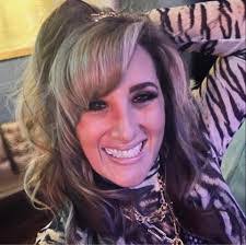 Lisa Grout's Instagram, Twitter & Facebook