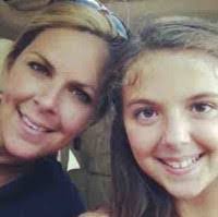 Leslie Doucet's Instagram, Twitter & Facebook