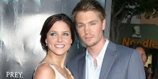 She's wonderful, she's kind, she's intelligent, and she makes me happy, the cinderella story actor said during an. Chad Michael Murray Fires Back At Sophia Bush Over Marriage Claims
