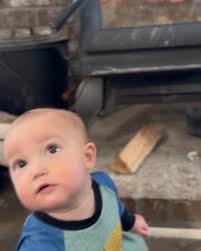 Making mommas sourdough cinnamon rolls! 😋 ***we've got some special  helpers this morning***