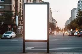 Um outdoor em branco em uma rua da cidade | imagem Premium gerada com IA