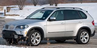 Edmunds summary review of the 2011 bmw x5 xdrive35d diesel pros & cons athletic handling, potent and efficient engines, luxurious and comfortable interior, huge list of features, steadfast high. Bmw X5 E70 Wikipedia
