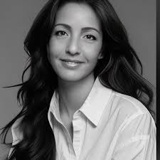 Al Pacino shares some of his poker tricks with Jimmy & Logan Lerman. 😂