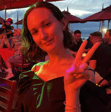 Julie Spalding's Instagram, Twitter & Facebook