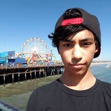 ethan duran (@edog054)