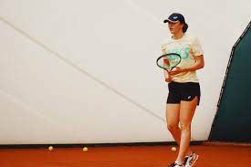 Medias and tweets on @iga_swiatek ( iga świątek )' s twitter profile.warszawa, polska. Iga Swiatek On Twitter Soooo Good To Be Back On Court Again Backoncourt Missedit Backtowork Givesyouwings Redbullpolska Asicstennis Soundmindsoundbody Https T Co 9gtt1icmtd