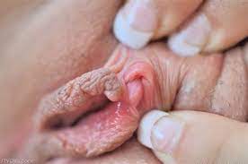 Videos as very hot with a 82% rating, porno video uploaded to main category: 18yr Old Paula Fingering Closeup Free Porn Videos Vintage Close