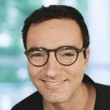 Wer ist schonmal mit der Bahn gestrandet, Hände hoch?