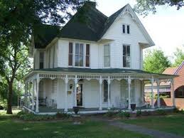 Paragould Home For Sale Victorian Homes Victorian Farmhouse Folk Victorian