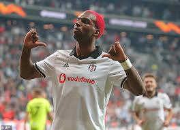 Ryan babel hakkında merak edilen futbol kariyeri. Besiktas Star Ryan Babel In Talks With Fulham Over A Six Month Loan Deal And Is Set To Fly To London Daily Mail Online