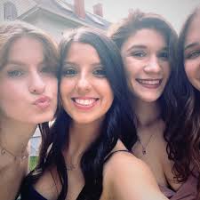 Bailey Lyons (@baileylyonss) • Instagram photos and videos