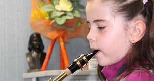 Saint-Louis. Les élèves de l'institut musical à l'examen