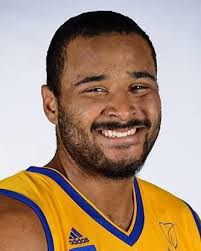 Joe Burton, meilleur pivot passeur de la Pro B