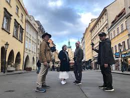 臥底旅行團3.0｜$1.3萬遊東歐三國伏唔伏？長途機飛布拉格即趕景點 ...