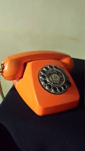 1 Telephone Vintage Orange Manuel Telephone Fixe Old Etsy Orange Aesthetic Orange Wallpaper Aesthetic Vintage