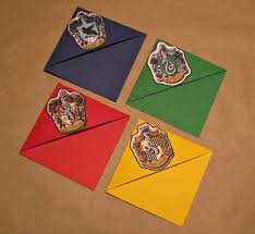 Harry potter bookmark (i know it's not the best). Harry Potter Set Of Four House Crest Corner Bookmarks Harry Potter Crafts Harry Potter Drawings Harry Potter Theme