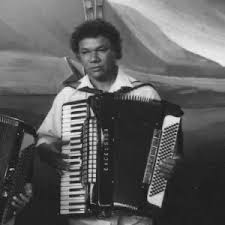 Price new from used from paperback please retry $147.28. Aprendiz De Luiz Gonzaga Dominguinhos Virou Mestre E Fez Musicas Memoraveis 26 07 2013 Uol Entretenimento