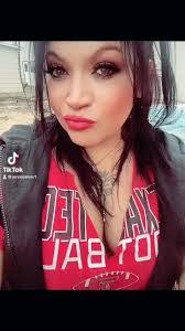 Jenny Lian's Instagram, Twitter & Facebook