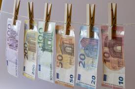 Il reddito di cittadinanza, detto anche reddito minimo garantito o reddito di dignità è una misura fortemente voluta dal movimento 5 stelle e che ha lo scopo di aiutare tutte le famiglia che si trovano in condizioni economiche disagiate. Reddito Di Cittadinanza Pagamento Settembre 2019 Tutte Le Informazioni