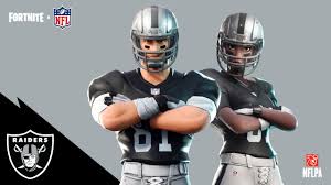 All kickoff set football clubs manchester city, juventus, ac milan, inter milan, as roma, seattle sounders, atlanta united, los angeles, santos, wolves, west. Fortnite Meets The Nfl How You Can Wear The Silver And Black On The Battle Bus