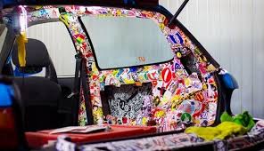 You can also apply your custom decals anywhere on your car including doors, bumper, and even windshield. Stickerbombing Das Etwas Andere Design Fur Das Auto