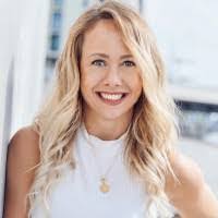 Linda Seemann's Instagram, Twitter & Facebook