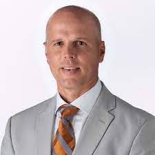 Thomas Novak's Instagram, Twitter & Facebook