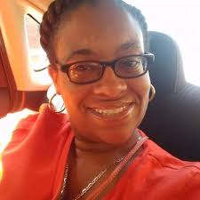 모든 WWE 전설은 그의 전 여자친구 니키 벨라를 제외하고 존 시나에게 공개적으로 찬사를 보냈다. 많은 WWE 팬들은  #NikkiBella 결혼 전에 그녀와 헤어졌기 때문에 그녀의 전 남자친구 존 시나의 이야기를 무시하고 있다고 생각한다.