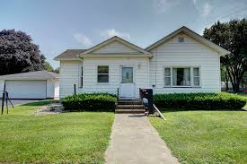 Sandwich brothers næringsinnhold og næringsinformasjon. 30 Boulevard Street Sandwich Il 60548 Us Aurora Home For Sale Kathy Brothers Real Estate