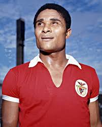 ⚽ Name the player... ⚽ 🚼 Born in the same year a London club won the First  Division title 🎂 Shares his birthday with a French World Cup winner 🗺️  Played League