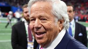 Star-studded wedding: Tom Brady, Elton John attend Robert Kraft's surprise  New York wedding