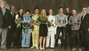 Geworden ist, in die obhut des schusters antoine simon gegeben, der den auftrag erhält, den immer noch im temple gefangengehaltenen thronfolger zu einem guten bürger zu erziehen. Rrk 08 Sportlerehrung Stadt Russelsheim 2015