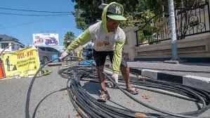 Bagaimana harga pasang wifi termurah? Bakti Migrasikan Layanan Internet Fiber Optik Di Papua Barat
