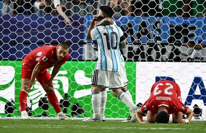 El capitán de Suiza expresó su dolor tras la eliminación del Mundial 2026 - Cobertura exclusiva - Mundial 2026 - Cadena 3 Argentina