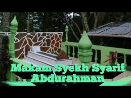 Wisata jumprit pertama kali ramai pengunjung pada tahun 1980an ketika banyaknya wisatawan yang datang untuk bersemedi di makam ki jumprit dekat umbul jumprit yang kemudian dilanjutkan dengan mandi di mata air yang konon katanya tak pernah kering. Makam Syekh Syarif Abdurahman Desa Batumirah Kec Bumijawa Kab Tegal Mds Rijalul Ansor Kota Tegal Youtube