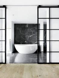 Installations salles de bain lavabo. 21 Salles De Bains Noires Elegantes Et Audacieuses