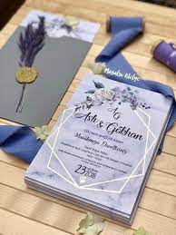You can adjust this to your liking by clicking on it and dragging the image around, or replace it with an image or art you want by using the insert picture feature of word. Einladung Marchenworkshop Bild Geometric Wedding Invitation Wedding Cards Wedding Invitations