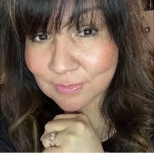 Sonia Mcleod's Instagram, Twitter & Facebook