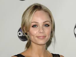 Laura Vandervoort Net Worth