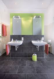 Bader Familienbad Wellness Oase Dusch Wc Schworerhaus Wohnung Badezimmer Dekoration Badgestaltung Stil Badezimmer