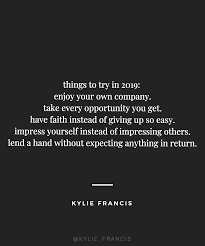 Best Life Quotes For The New Year 2019 New Years Resolution Quotes Good Life Quotes Resolution Quotes Quotes About New Year