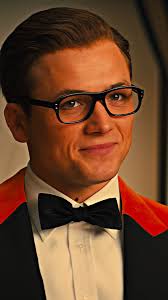 #KingsmanTheGoldenCircle filminde, Oscar ödüllü 5 oyuncu bulunmaktadır;  Julianne Moore, Halle Berry, Jeff Bridges, Colin Firth, Elton John., Aynı  zamanda görsel efektler ve prodüksiyon kalitesi, ...