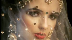 Kim jest Joanna Robaczewska i co ma wspólnego ze Stanowskim? To ona zrobiła  karierę w Bollywood