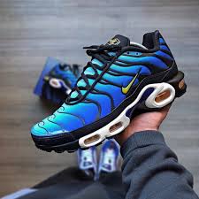 Nike Air Max Plus Tn Hyper Blue Will Treat You To The Last Sizes Soon To Be Sold Out Airmaxpl Nike Air Max Nike Air Max For Women Nike