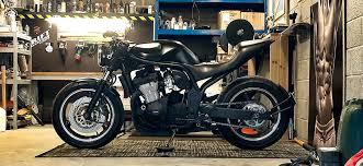 ghost suzuki bandit 1200 waiting 4 spring