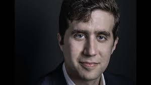 Robert Gati's Instagram, Twitter & Facebook