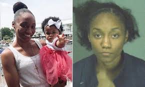 Pendant que son bébé mourrait enfermé dans la voiture, elle était chez le  coiffeur