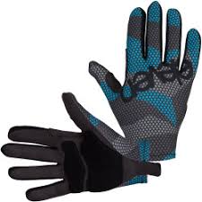 Eleven sports permette a tutti coloro che amano lo sport di seguire, in diretta e on demand, i propri eventi preferiti su pc, tablet, android tv e smartphone. Magazin Online De Articole Sportive Eleven Sportswear Eleven Sportswear Romania