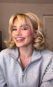 𝐊𝐚𝐫𝐞𝐧 𝐟𝐥𝐨𝐫𝐲-𝐄𝐬𝐜𝐫𝐢𝐭𝐨𝐫𝐚 (kamilysilva6001)