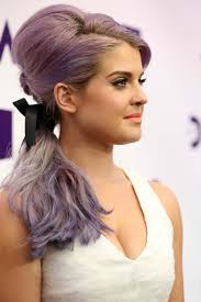 Kelly Osbourne Want This Hair Color And Style Love Her Kelly Osbourne Hair Hair Styles Grey Hair Color